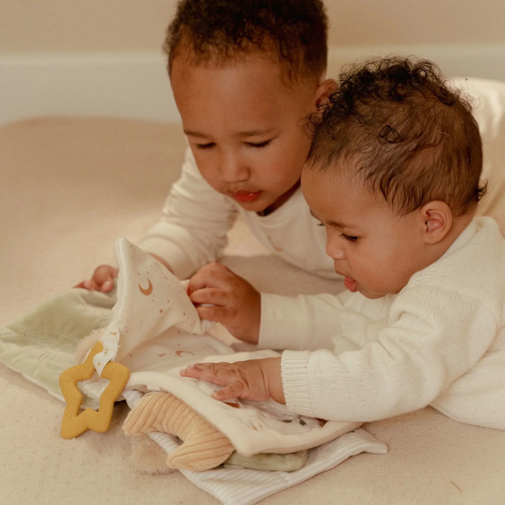 Soft Activity Booklet (Newborn Naturals)