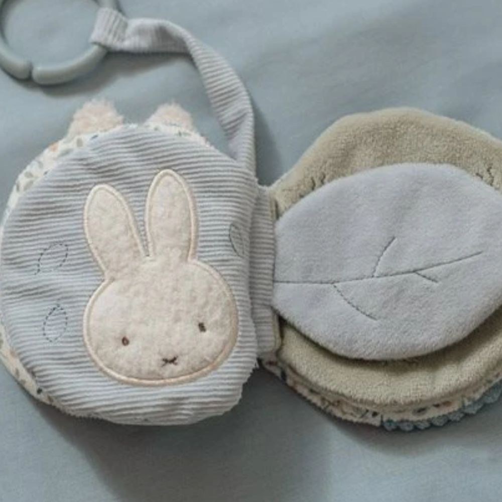 Miffy Stroller booklet - Lucky Leaves