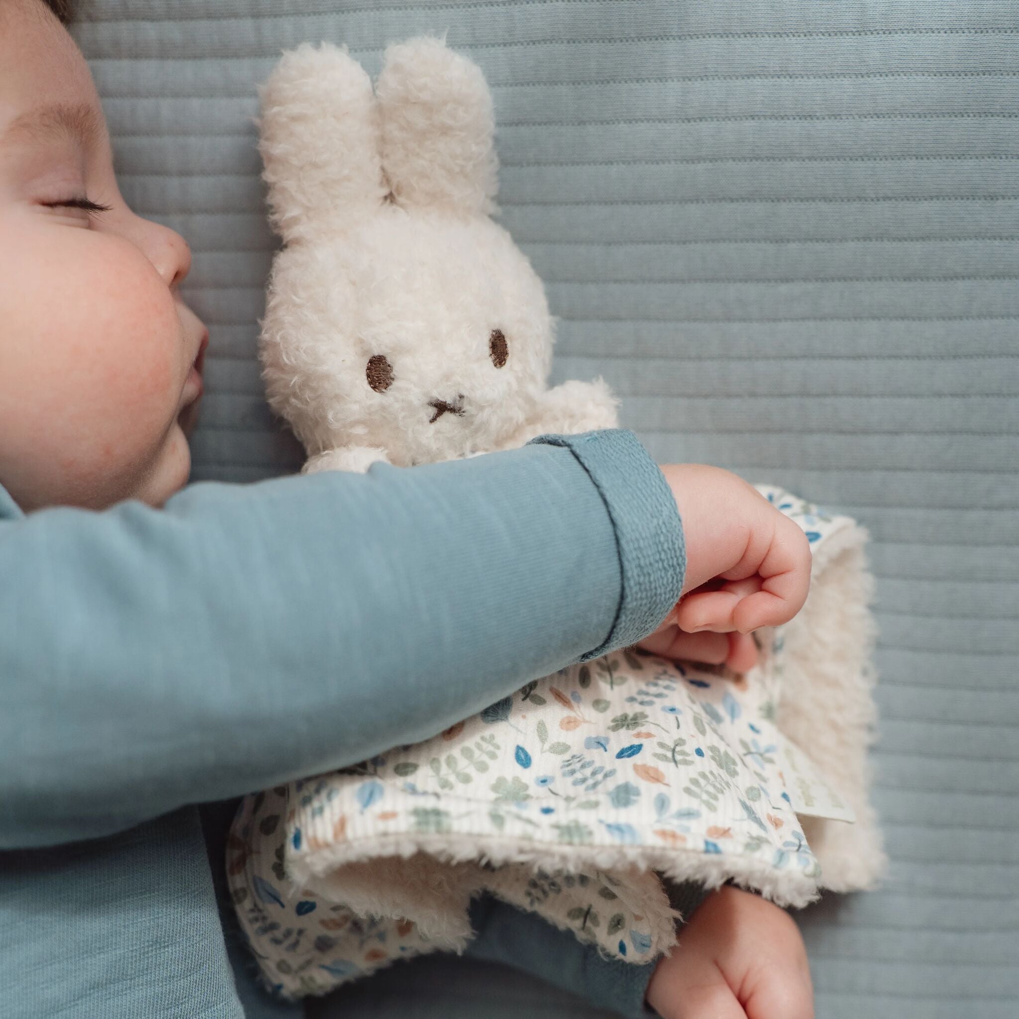 Miffy x Little Dutch Cuddle cloth - Lucky Leaves